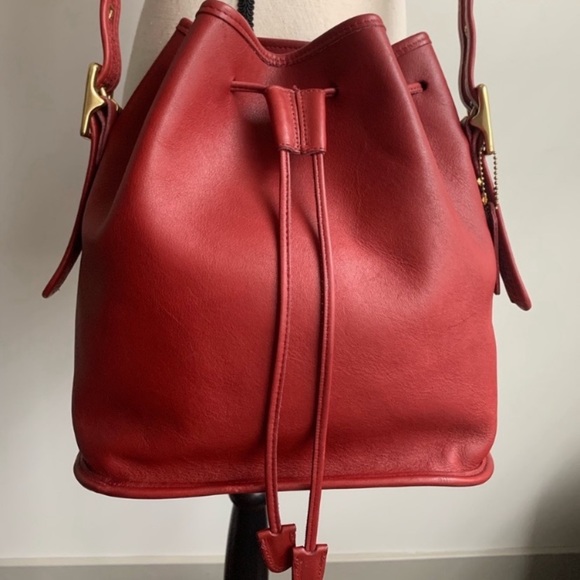Coach Handbags - ❤️RARE Vintage Coach Lula’s Legacy Bucket 9952